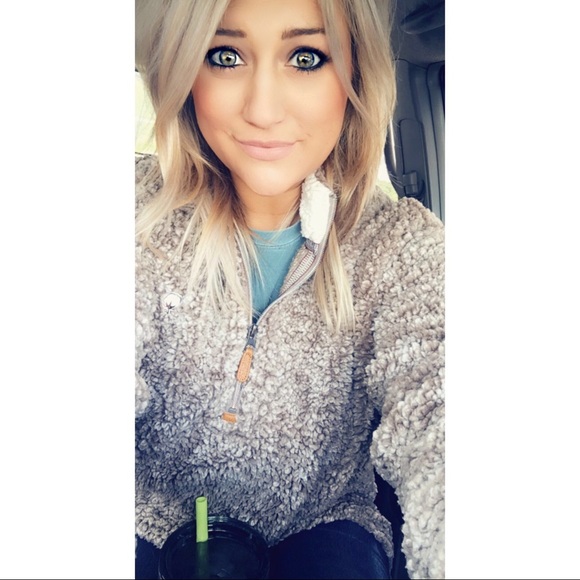 Meet your Posher, Chelsey - Picture 2 of 2